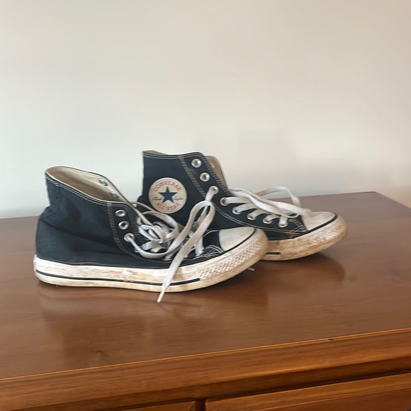 Converse Shoes - Black womens size 9 converse all star high top